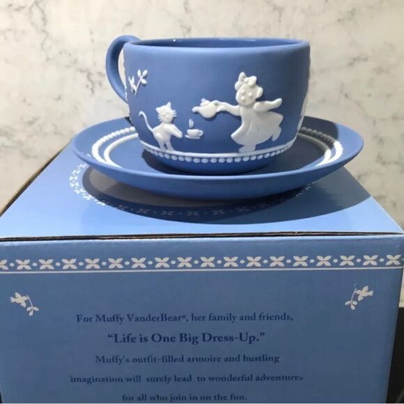 Muffy Vanderbear tea cup & saucer in box spot of tea - Picture 2 of 7